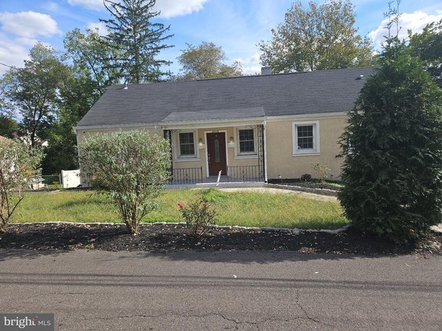 1715 Hazel Ave, Bristol