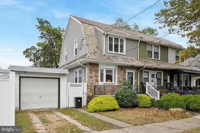 271 Monroe St, Bristol