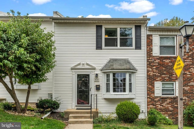 435 N Mount Vernon Cir, Bensalem