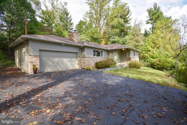 981 Limekiln Rd, Doylestown