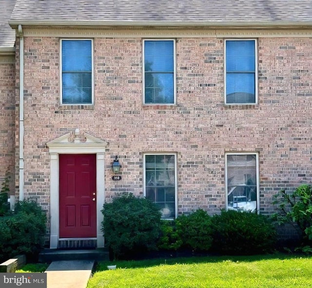 358 Stonehedge Ln, Mechanicsburg