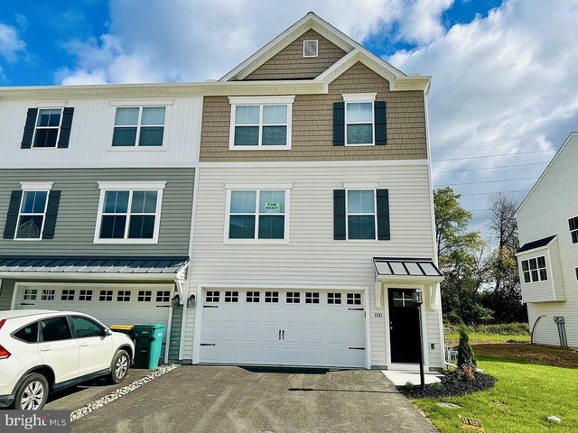 150 Copperleaf Dr, Mechanicsburg