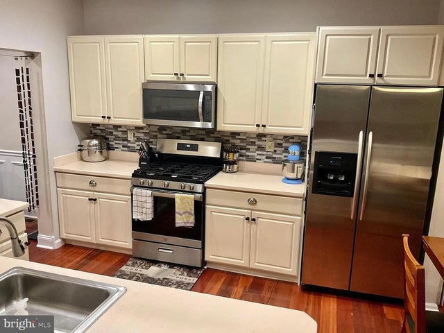 9 Adams Ln, Downingtown