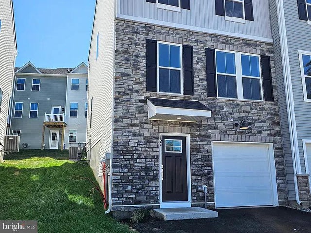 124 Abramo Victor, Downingtown