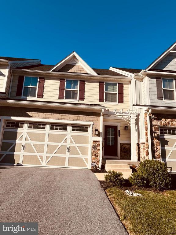 517 Cliff Ln, Malvern