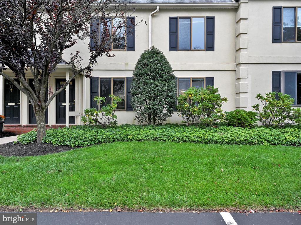 411 W Conestoga Rd #33, DEVON