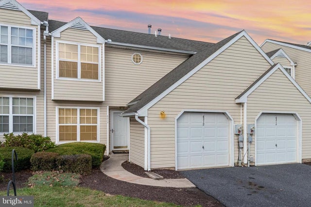 6212 Spring Knoll Dr, Harrisburg