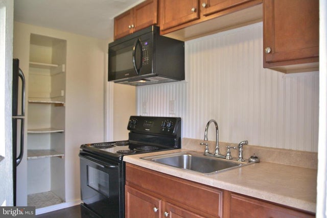 375 N Harrisburg St #apt D, Harrisburg