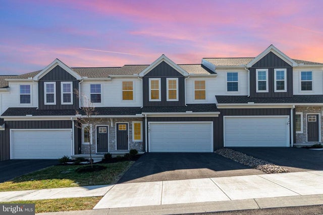 7843 Briarwood Dr, Harrisburg