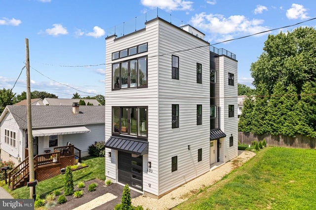 203 Church Street, Wayne