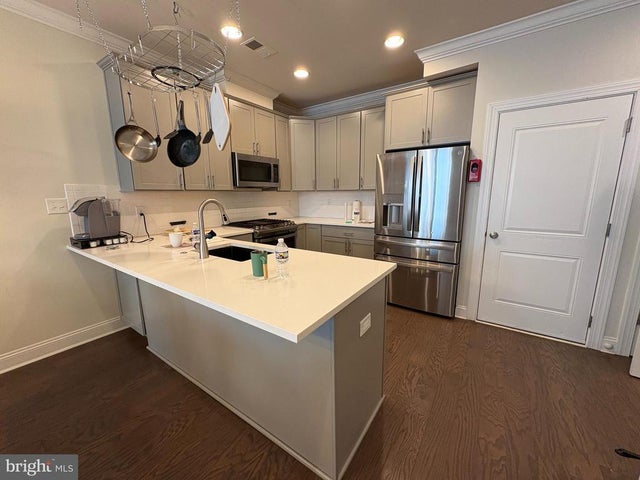 202 Charles Ellis Dr, Newtown Square