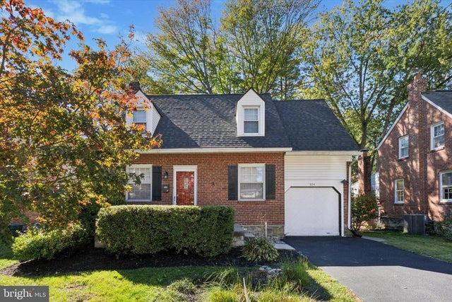 804 Woodland Dr, Havertown