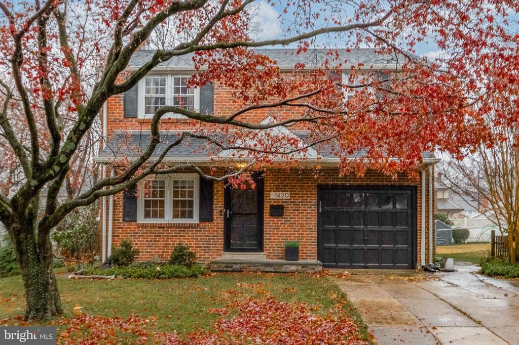 1420 Lawndale Rd, HAVERTOWN