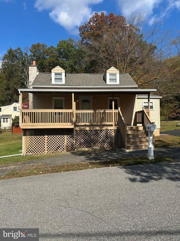 104 Woodcrest Ave, Aston