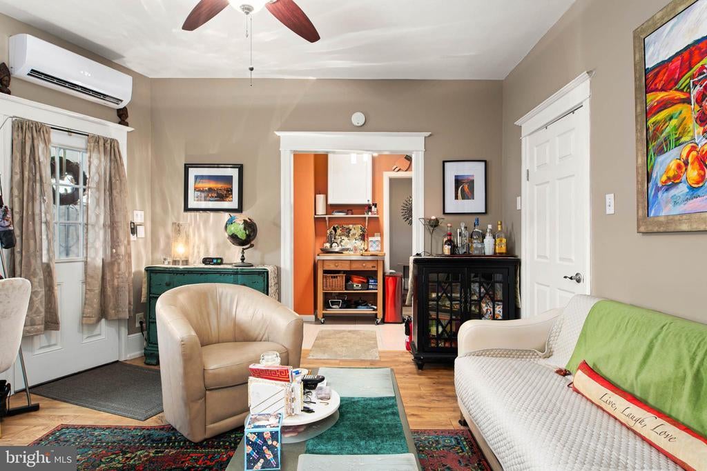 1910 Parker Ave #first Floor Front, HOLMES