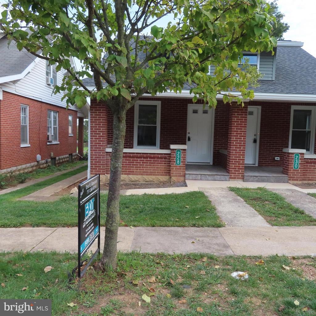 228 Rowe Avenue, GREENCASTLE