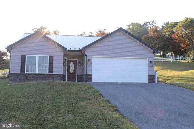 775 Alandale Drive, Chambersburg