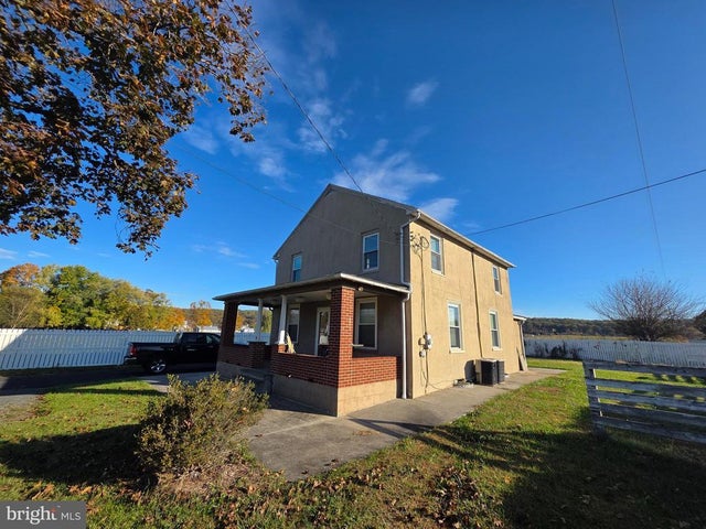 9559 Kings Hwy S, Zionsville