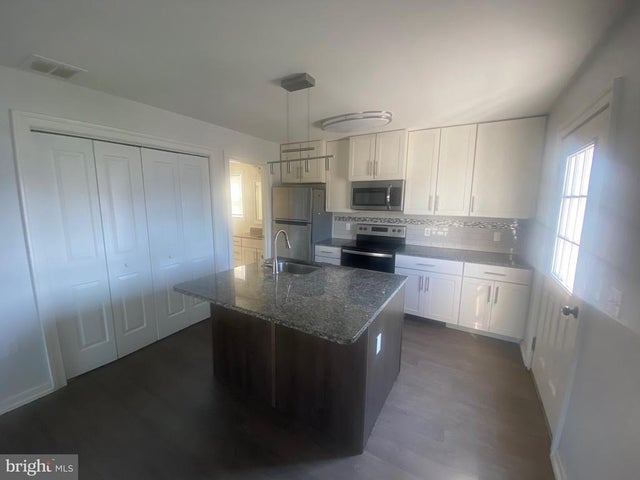 124 Mortimer St, Dunmore