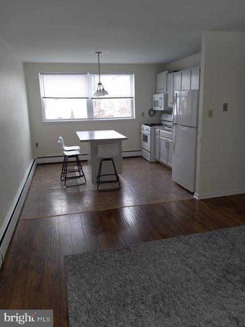 901 E Pleasant Ave, Glenside