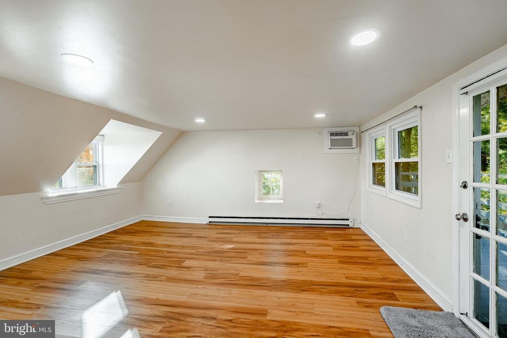 228 Crawford Ave #3, CONSHOHOCKEN