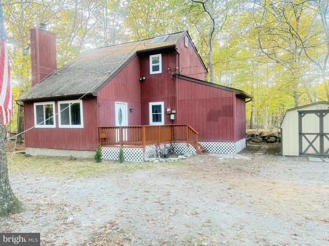 235 Scenic Dr, East Stroudsburg