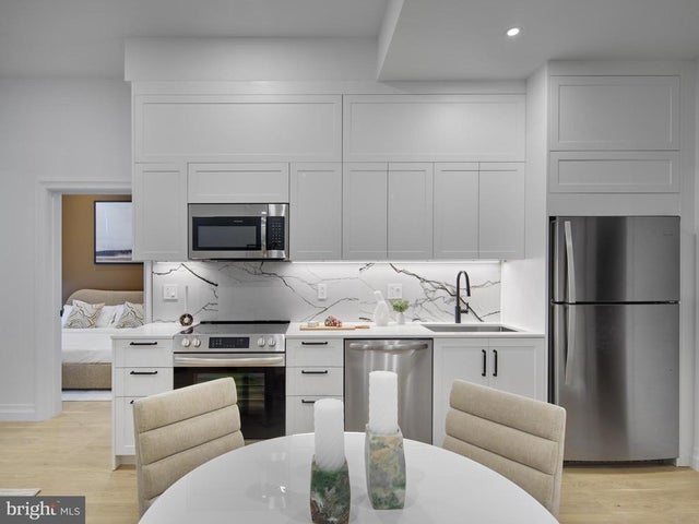 1001 S Broad St #3 Br R, Philadelphia