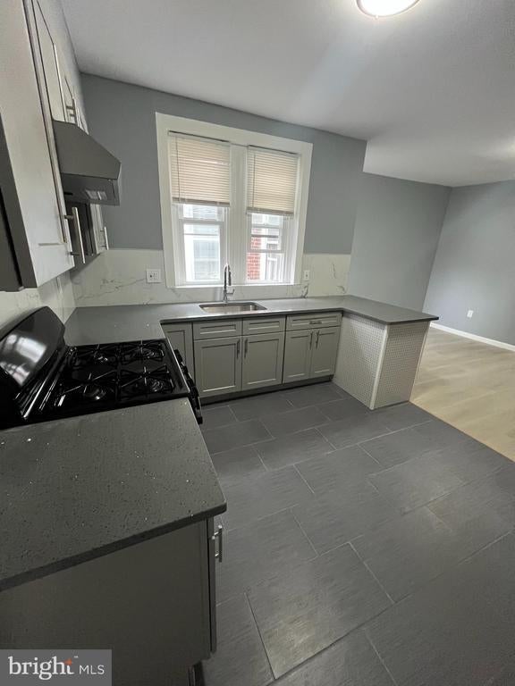 5917 Spruce St #2, Philadelphia