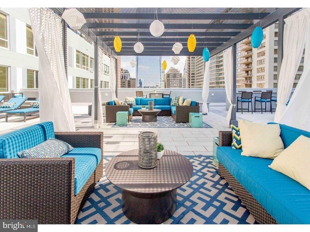 1900-24 Arch Street, Philadelphia