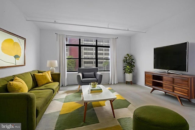 301 Spring Garden St #3b, Philadelphia