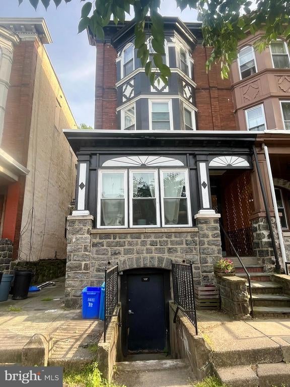 5028 Walnut St #3f, Philadelphia