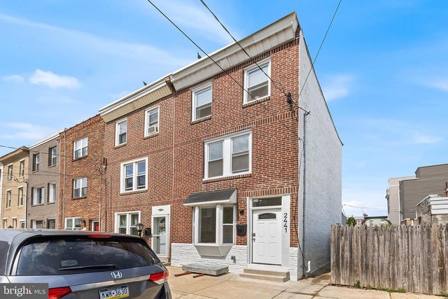 2441 E Firth St, Philadelphia
