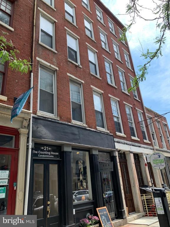 21 N 3rd St #3b, Philadelphia