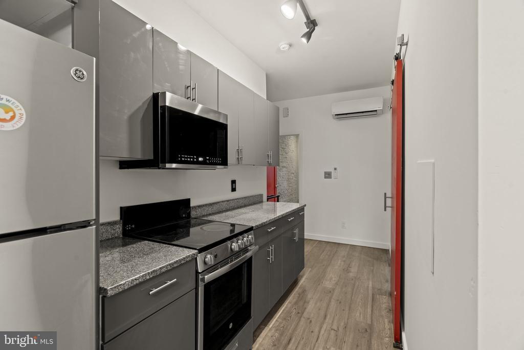 1041 S Paxon St #unit 1, PHILADELPHIA