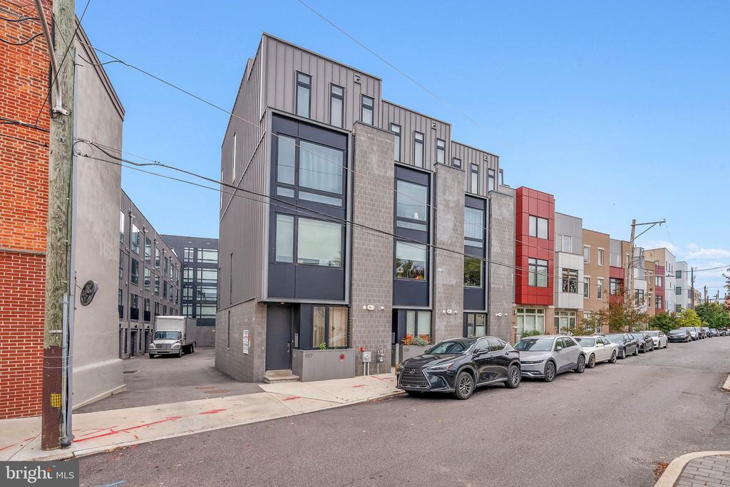 306 Poplar St, PHILADELPHIA