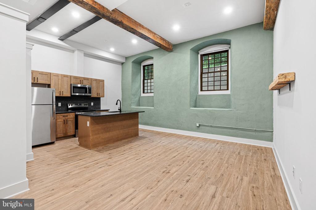 201 Leverington Ave #101, PHILADELPHIA