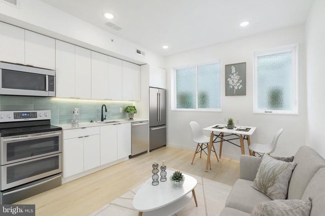 2721 N Howard St #e, Philadelphia