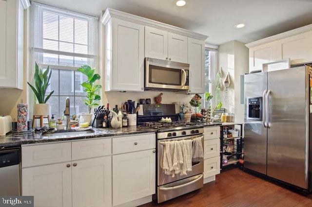 316 W Salaignac St, Philadelphia