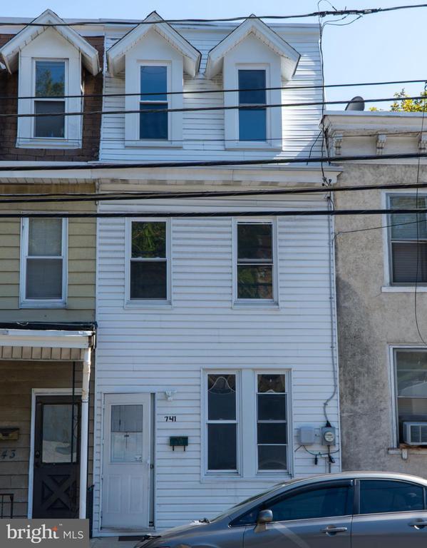 741 E Norwegian St, Pottsville