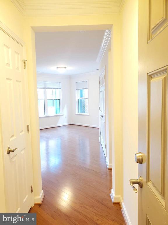 2101 N Monroe St 211, Arlington Property Listing MLS® VAAR2048766