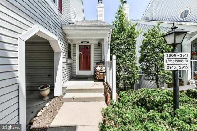 2911-d S Woodstock St #4, Arlington