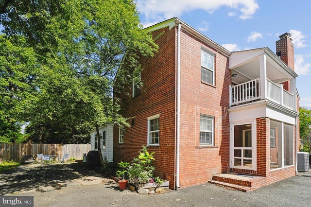 904 N Ivy St #3, Arlington