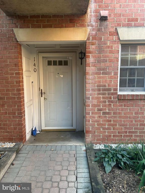 6924 Fairfax Dr #140, Arlington