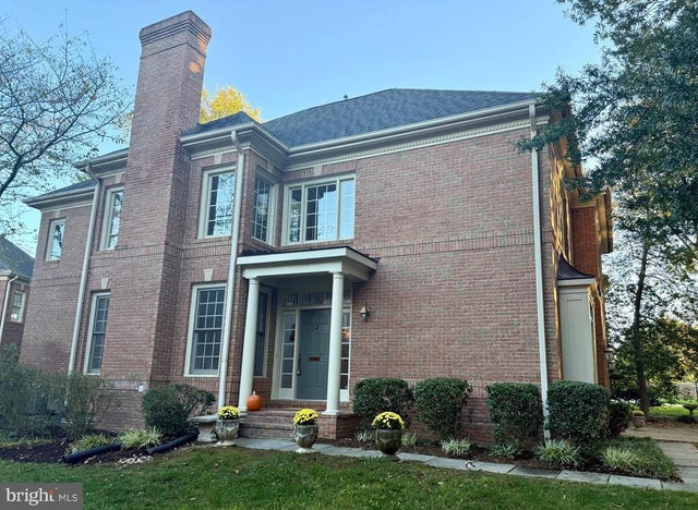 4801 26th St N, Arlington