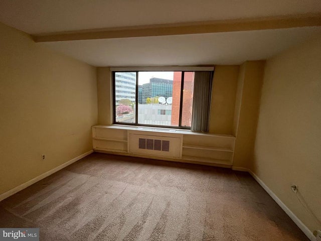 1121 Arlington Blvd #625, Arlington