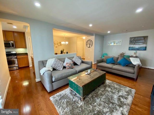 4149 S Four Mile Run Dr #304, Arlington