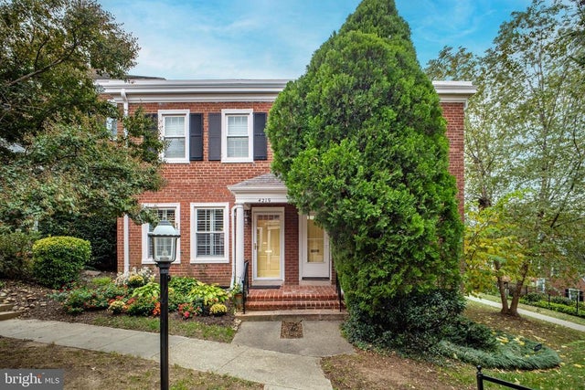 4217 32nd Rd S, Arlington