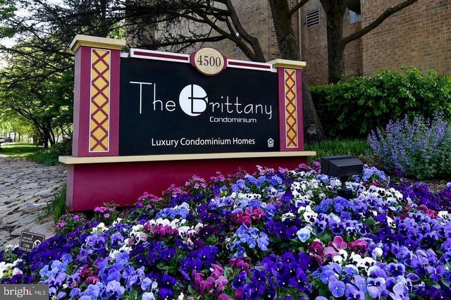 4500 S Four Mile Run Dr #1218, Arlington