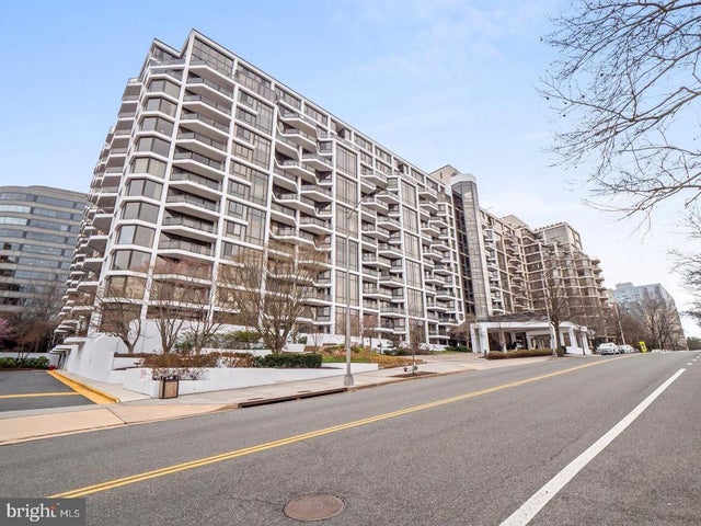 1530 Key Blvd #201, Arlington