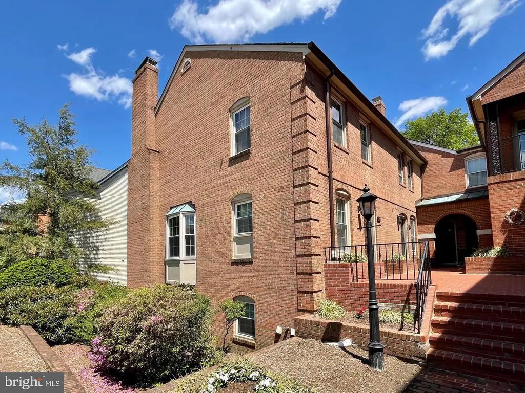 1800 21st St N, ARLINGTON